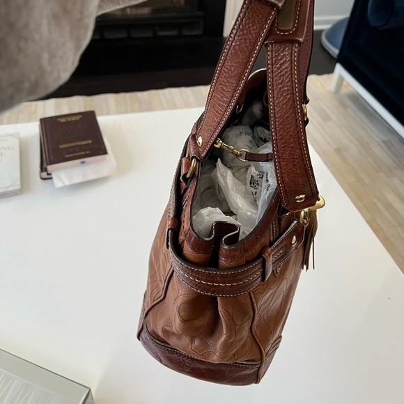 Original COACH BAG, leather medium hand bag, PERFECT CONDITION, WILL NEGOTIATE - Picture 5 of 7